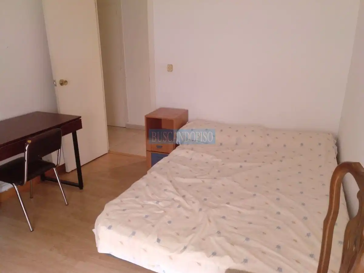 Flat for rent in Residencia