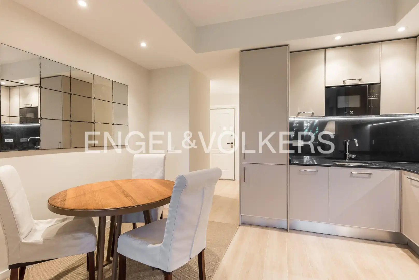 Cocina de Piso de alquiler en Madrid con Aire acondicionado, Calefacción y Amueblado