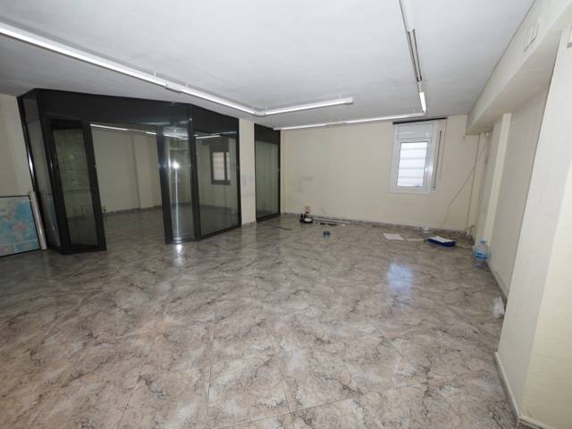 Local comercial en Venta en Cementiri Vell