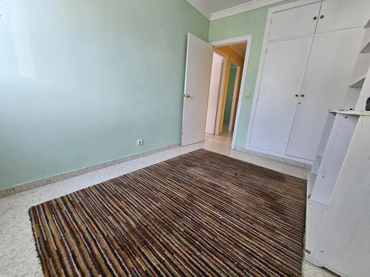 Habitación de Piso en venta en Lebrija con Trastero