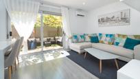 Living room of House or chalet for sale in  Madrid Capital  with Air Conditioner, Heating and Private garden