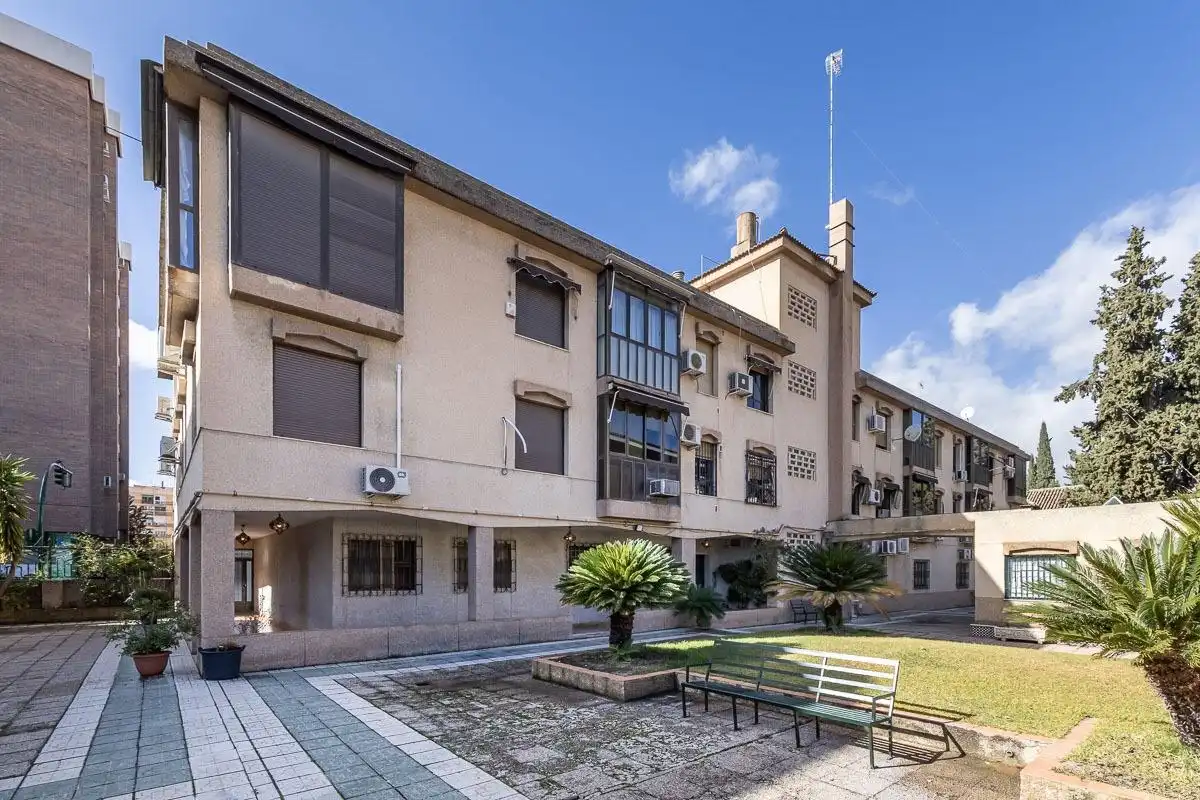Appartement avec ascenseur à louer à Genil, imagen 19
