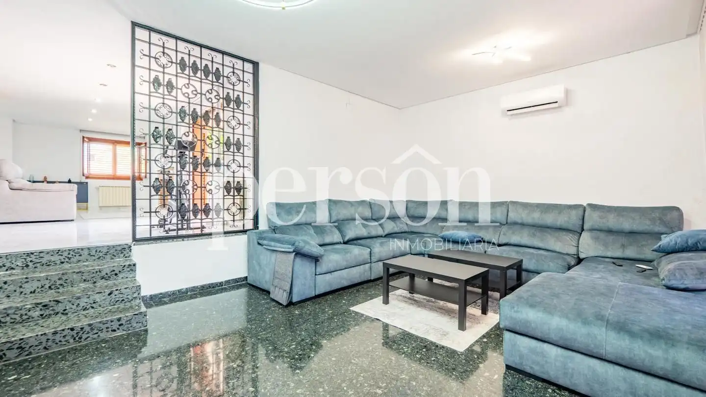Chalet con piscina en venta en La Cañada, imagen 16