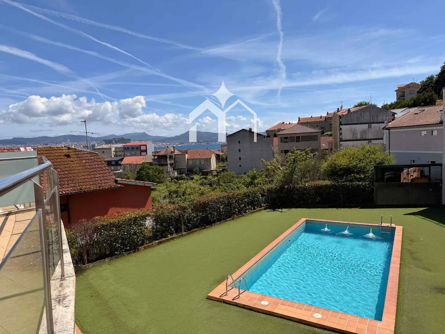 Vista exterior de Piso en venta en Moaña con Calefacción, Trastero y Piscina