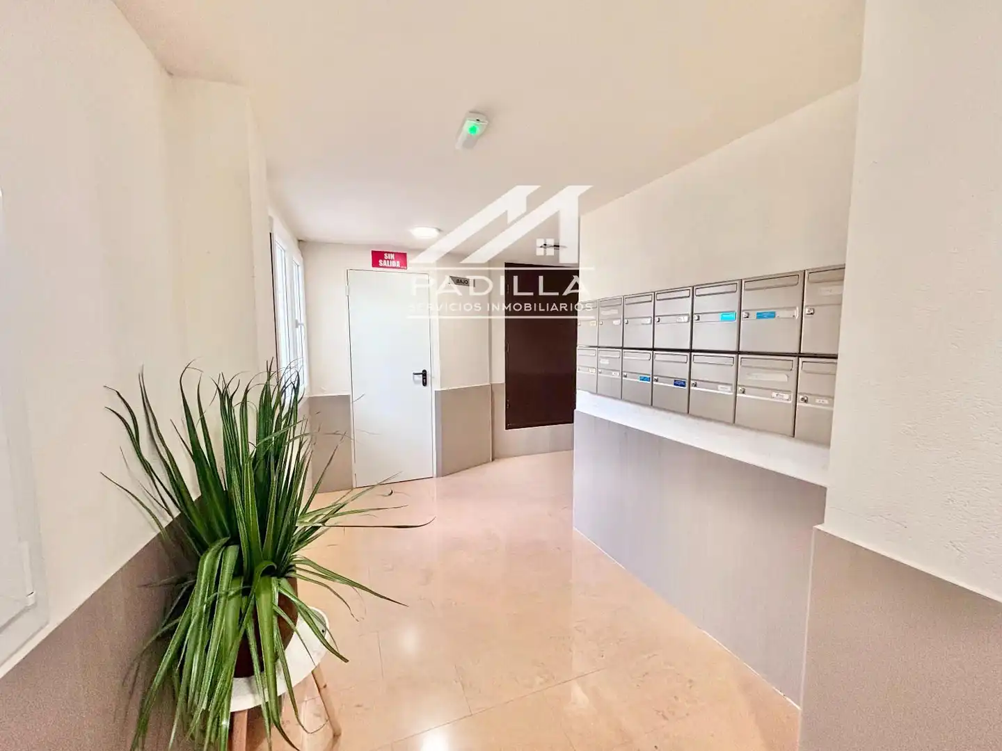 Wohnung zum Verkauf in Camarena mit Möbliert