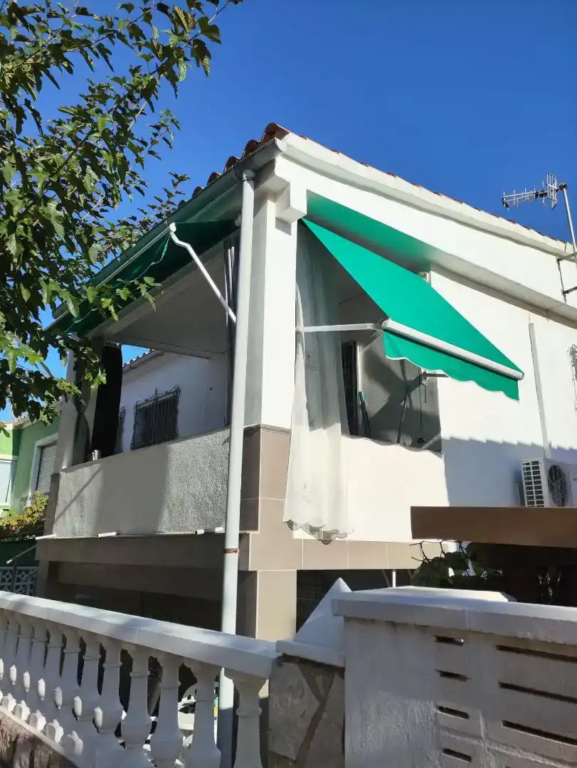 Vista exterior de Casa o chalet en venta en Oropesa del Mar / Orpesa con Aire acondicionado, Jardín privado y Trastero