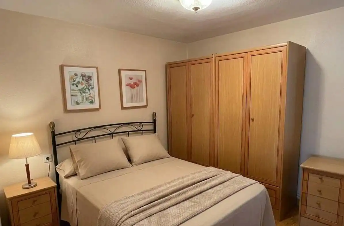 Habitación de Piso en venta en Valencia con Balcón
