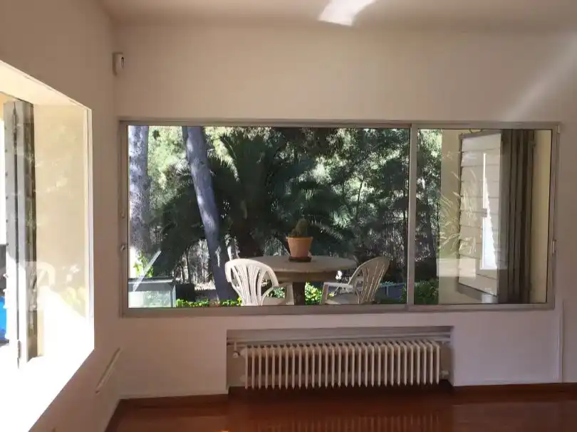Esszimmer von Haus oder Chalet zur Miete in Castelldefels mit Klimaanlage, Privatgarten und Parkett