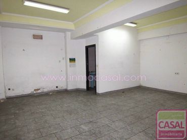 Local comercial en alquiler en Sama