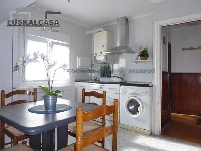 Piso en Venta en Uretamendi