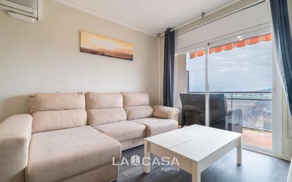 Living room of Flat for sale in Cornellà de Llobregat  with Heating, Storage room and Balcony
