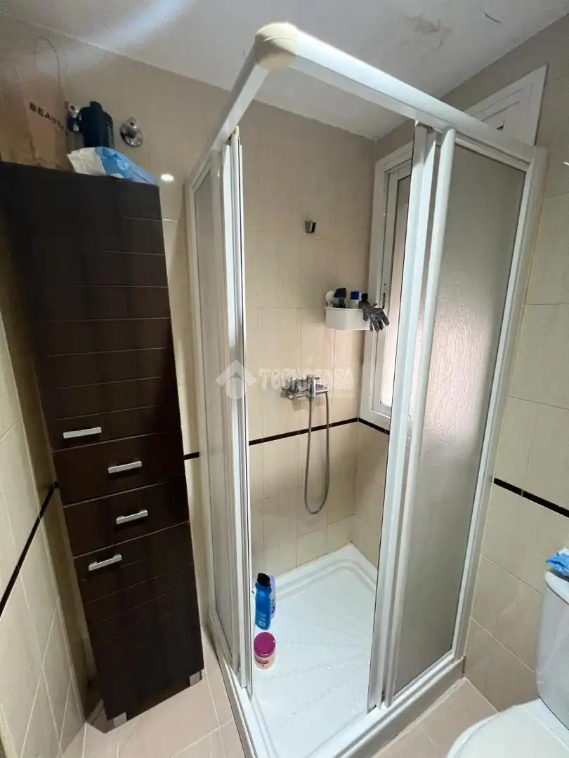 Baño de Piso en venta en Dos Hermanas con Terraza
