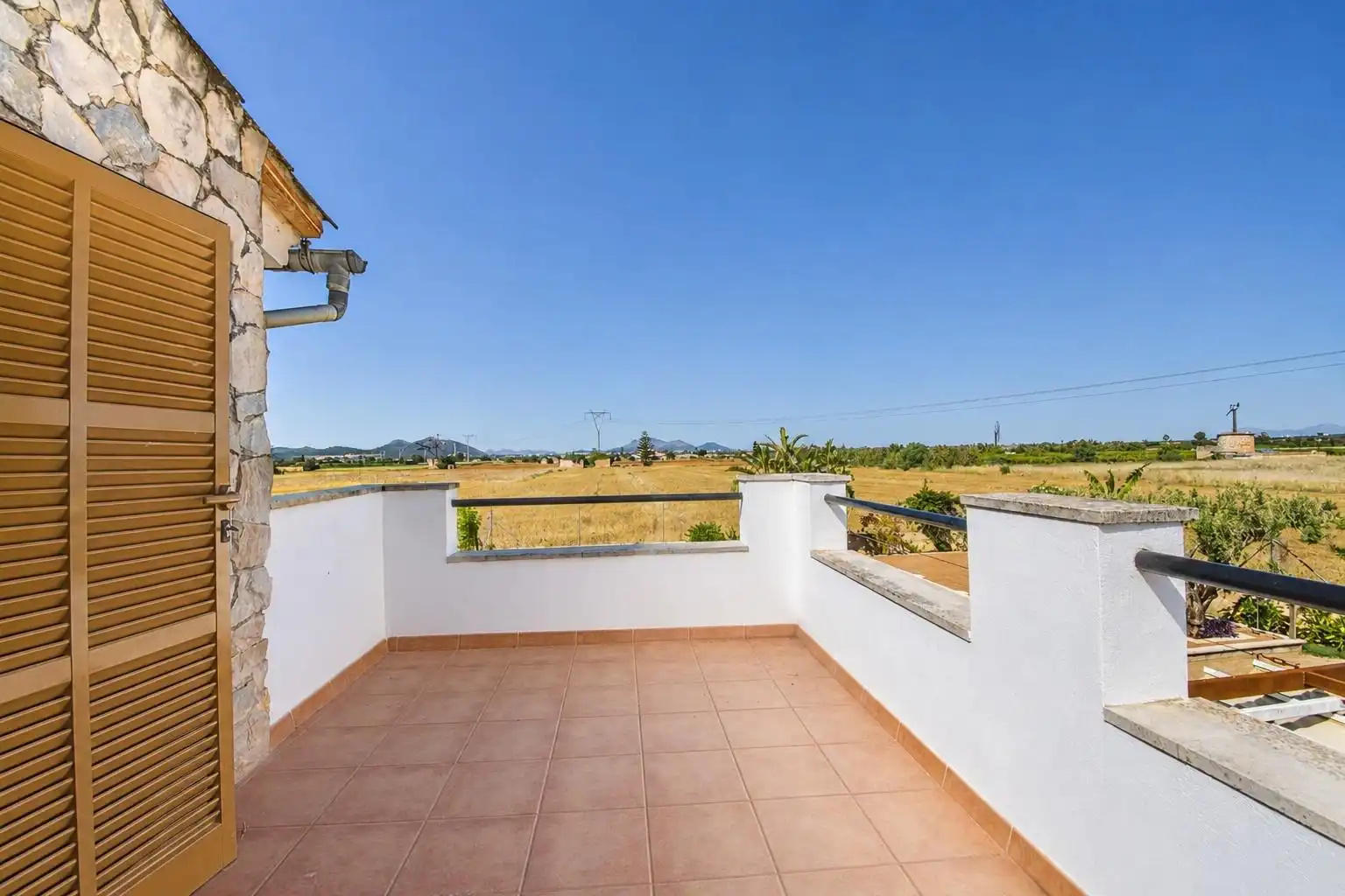 Terraza de Finca rústica de alquiler en Muro con Piscina