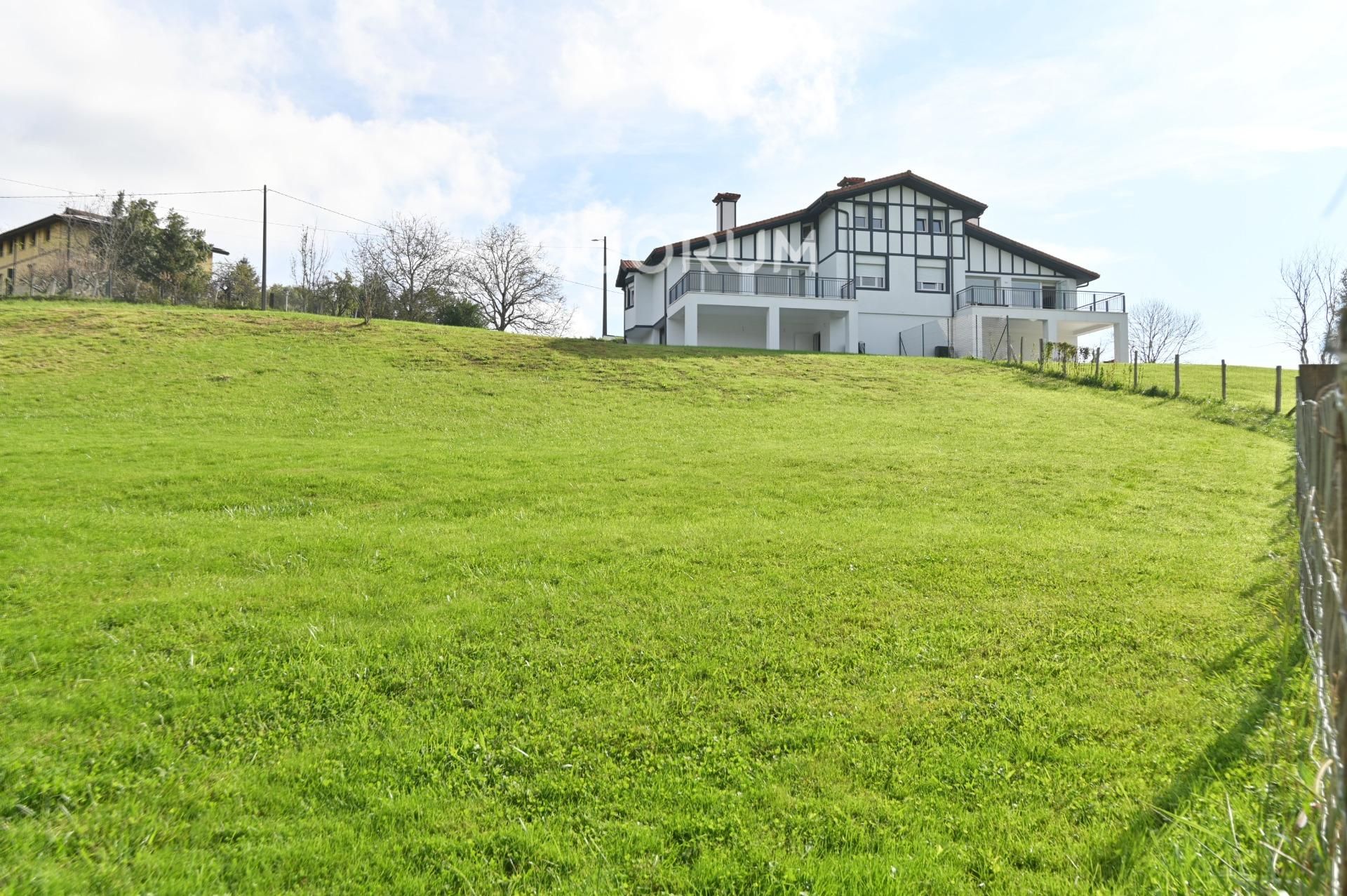 Single-family semi-detached for sale in Loiu  with Heating, Private garden and Terrace