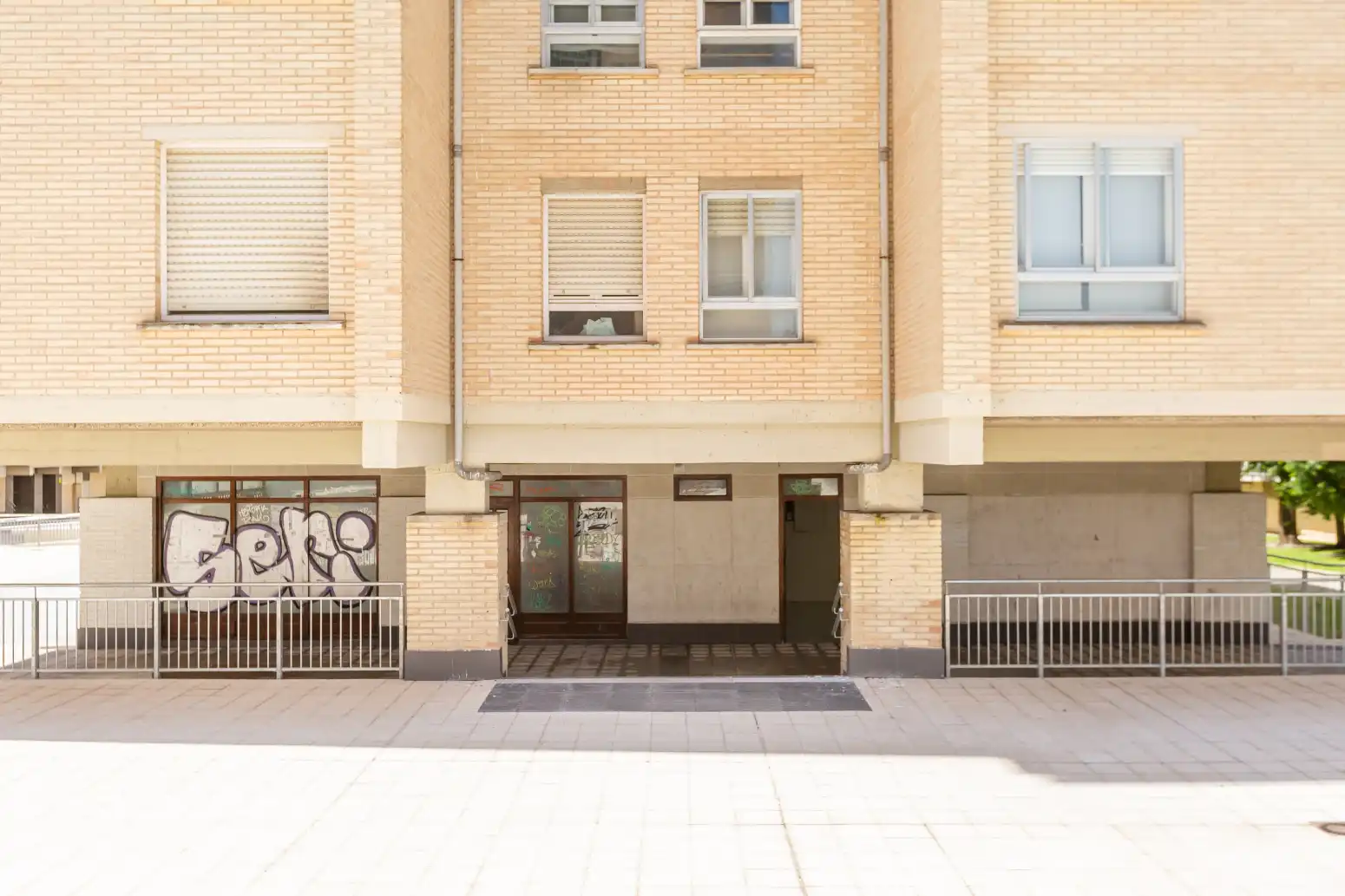 Exterior view of Commercial properties for sale in Zizur Mayor / Zizur Nagusia
