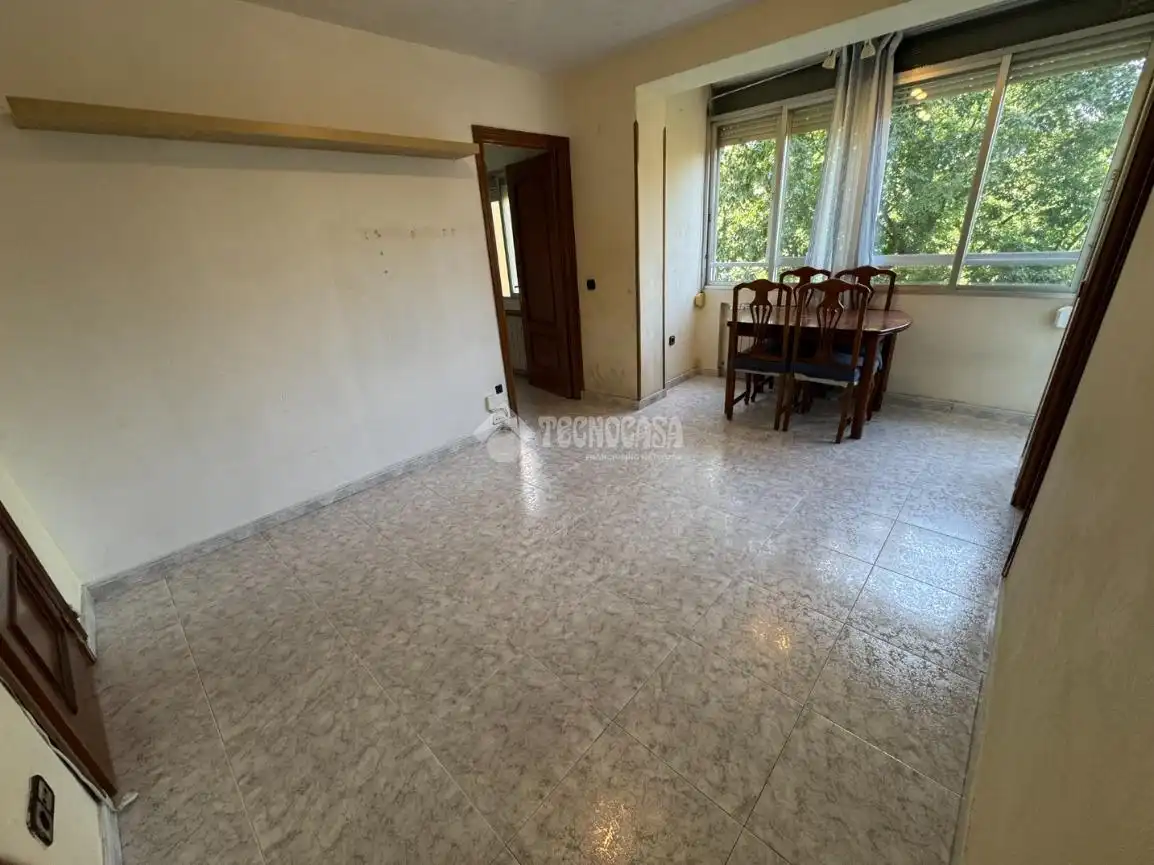 Habitación de Piso en venta en Madrid con Calefacción y Terraza