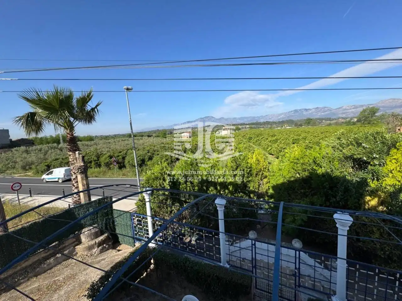 Vista exterior de Casa o xalet en venda en Tortosa amb Aire condicionat, Jardí privat i Parquet