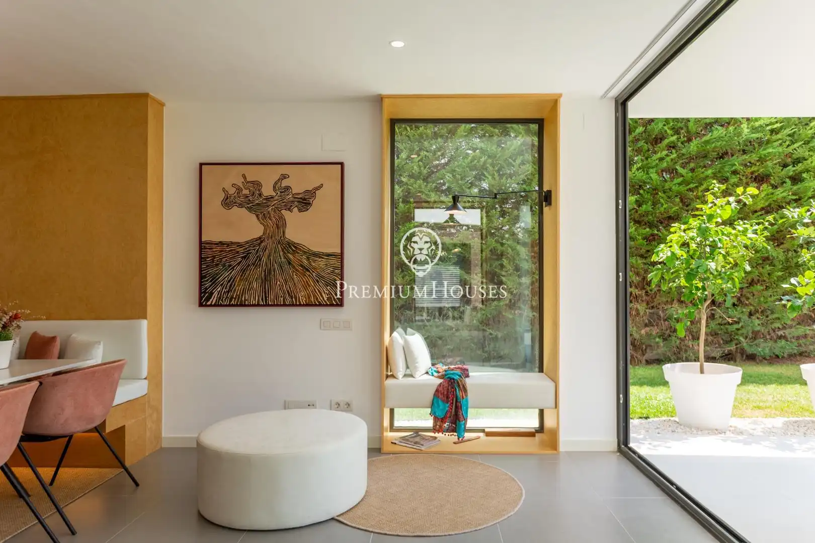 Sala d'estar de Casa o xalet en venda en Sant Andreu de Llavaneres amb Aire condicionat, Calefacció i Jardí privat