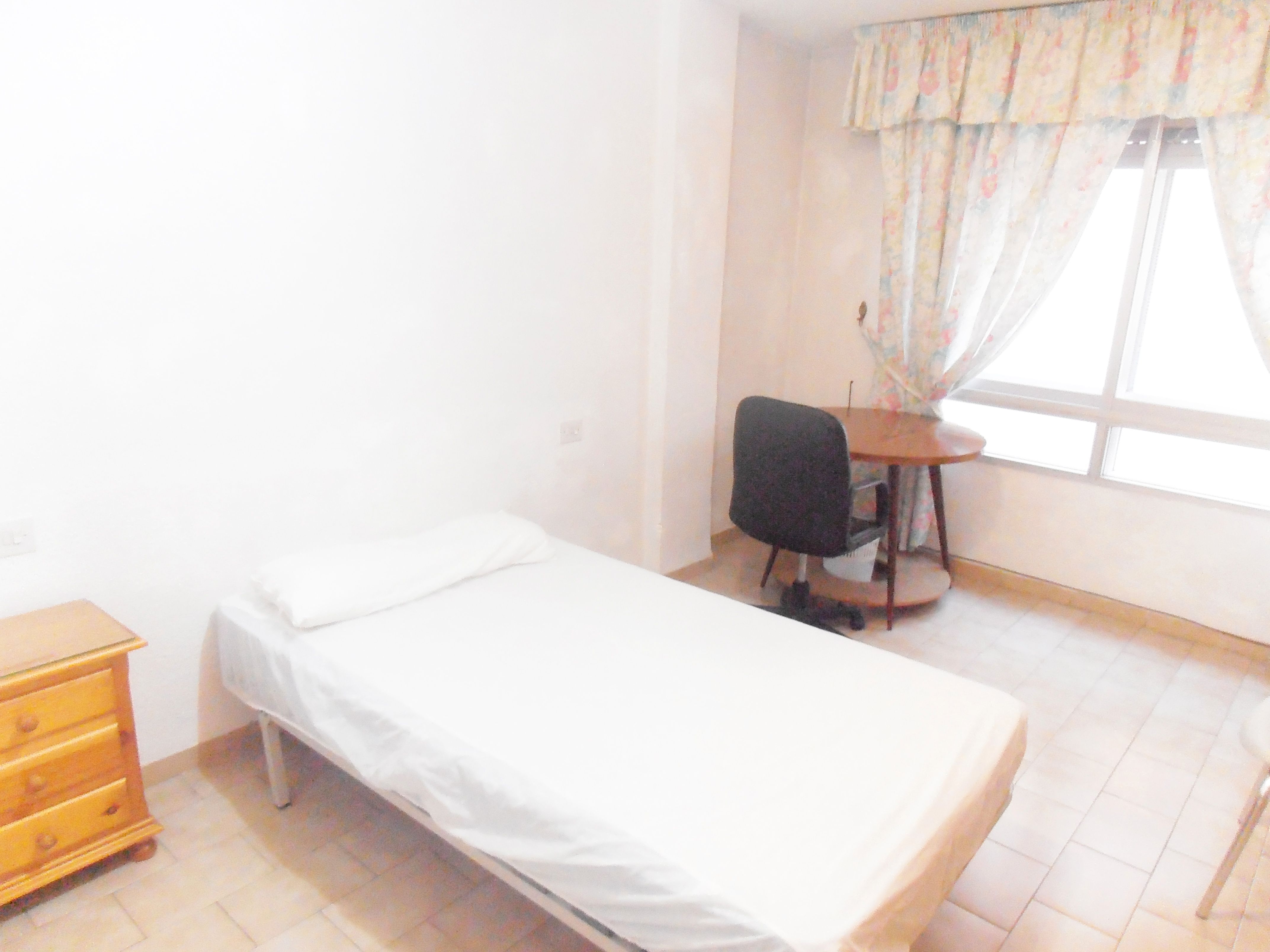 Flat for rent in Calle Emperatriz Eugenia, 1, Camino de Ronda