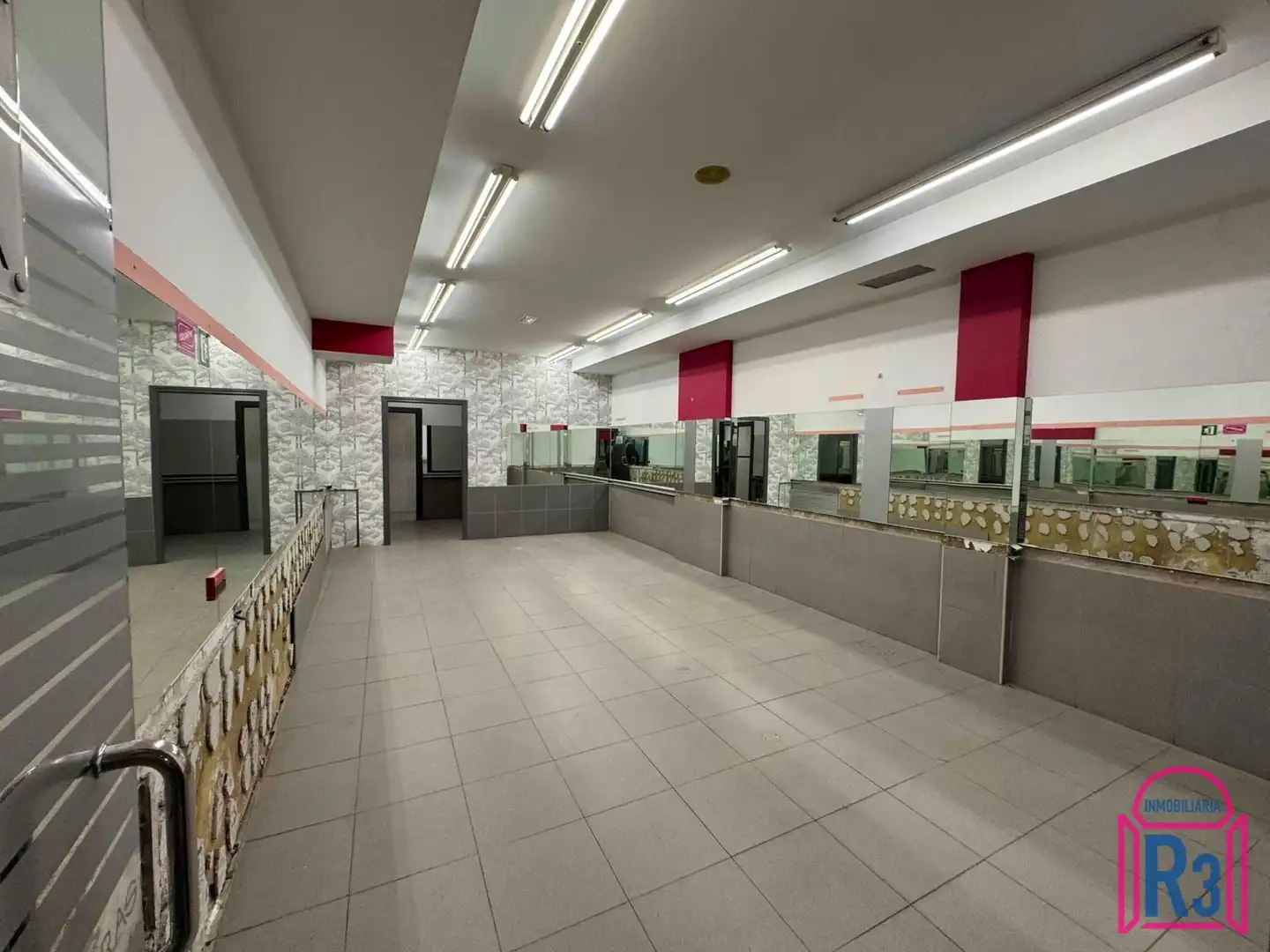 Local comercial en venda a Alfonso V, imagen 7