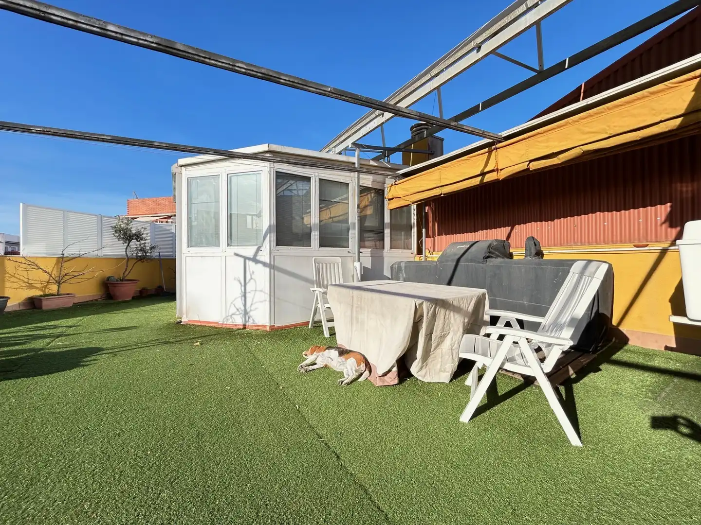 Terrasse von Maisonette zum Verkauf in Sant Boi de Llobregat mit Klimaanlage, Heizung und Parkett