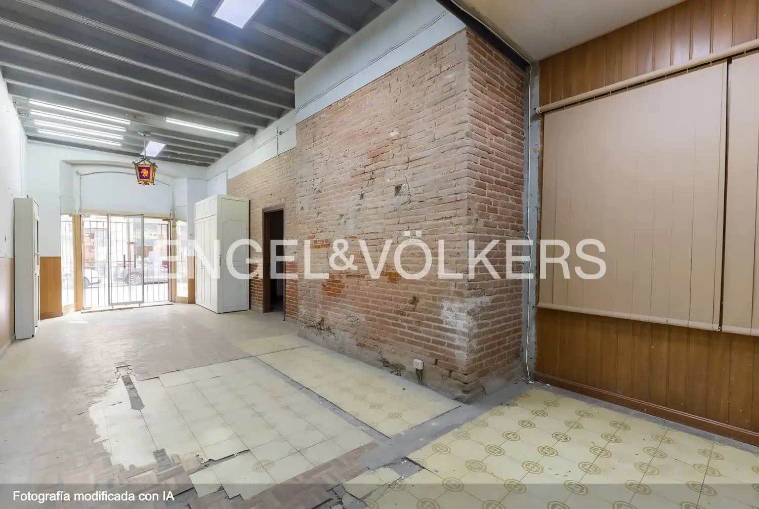 Wohnung zum Verkauf in Barcelona mit Heizung und Privatgarten