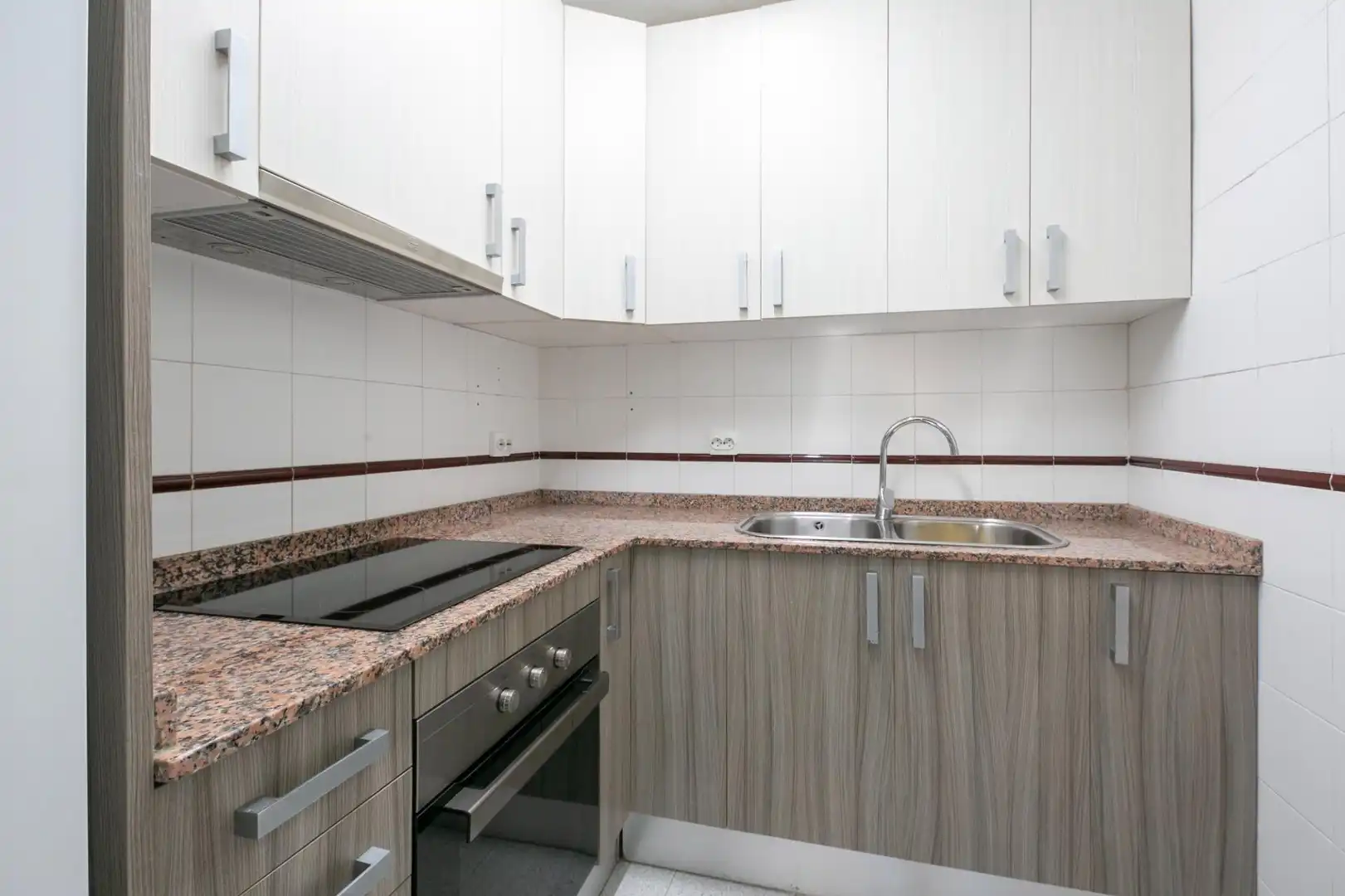 Cocina de Piso en venta en Barcelona con Parquet