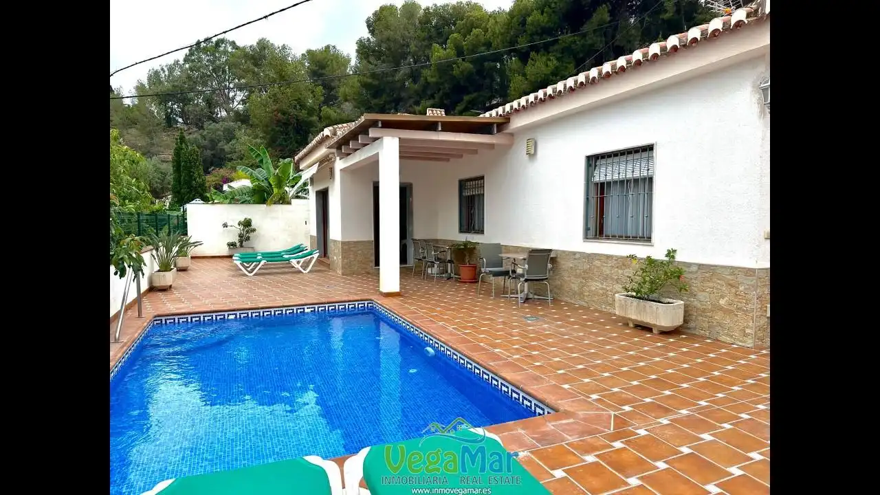 Exterior view of Country homes for rent in Almuñécar  with Terrace and Swimming Pool