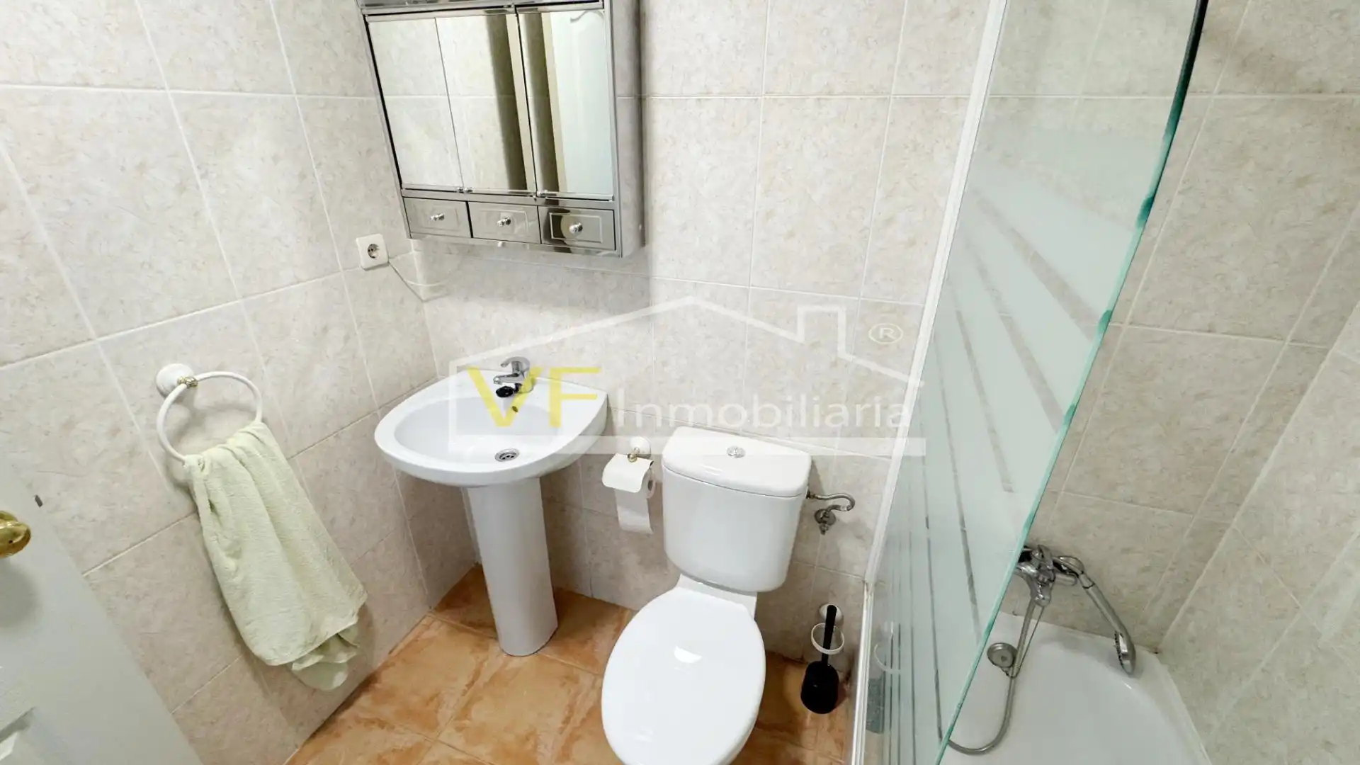 Bathroom of Flat for rent in Rincón de la Victoria  with Terrace and Community pool