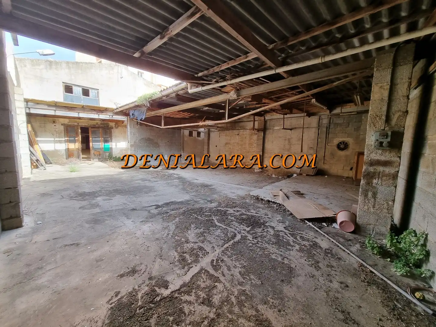 Industrial buildings for sale in Dénia