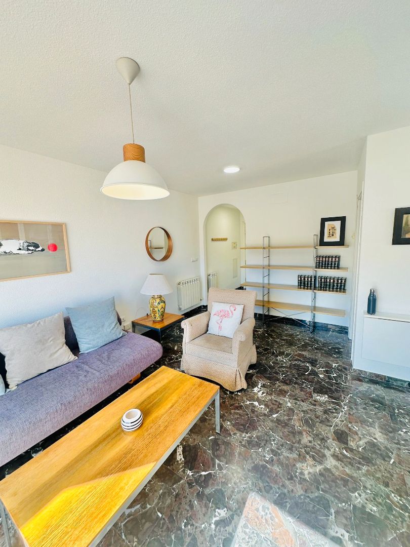 Living room of Attic to rent in  Granada Capital  with Air Conditioner, Heating and Terrace