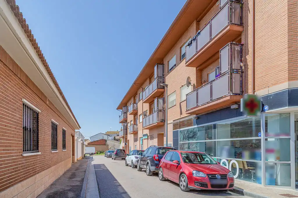 Vista exterior de Garaje en venta en San Mateo de Gállego