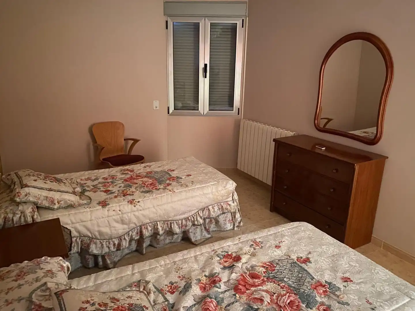Habitación de Edificio en venta en Báguena