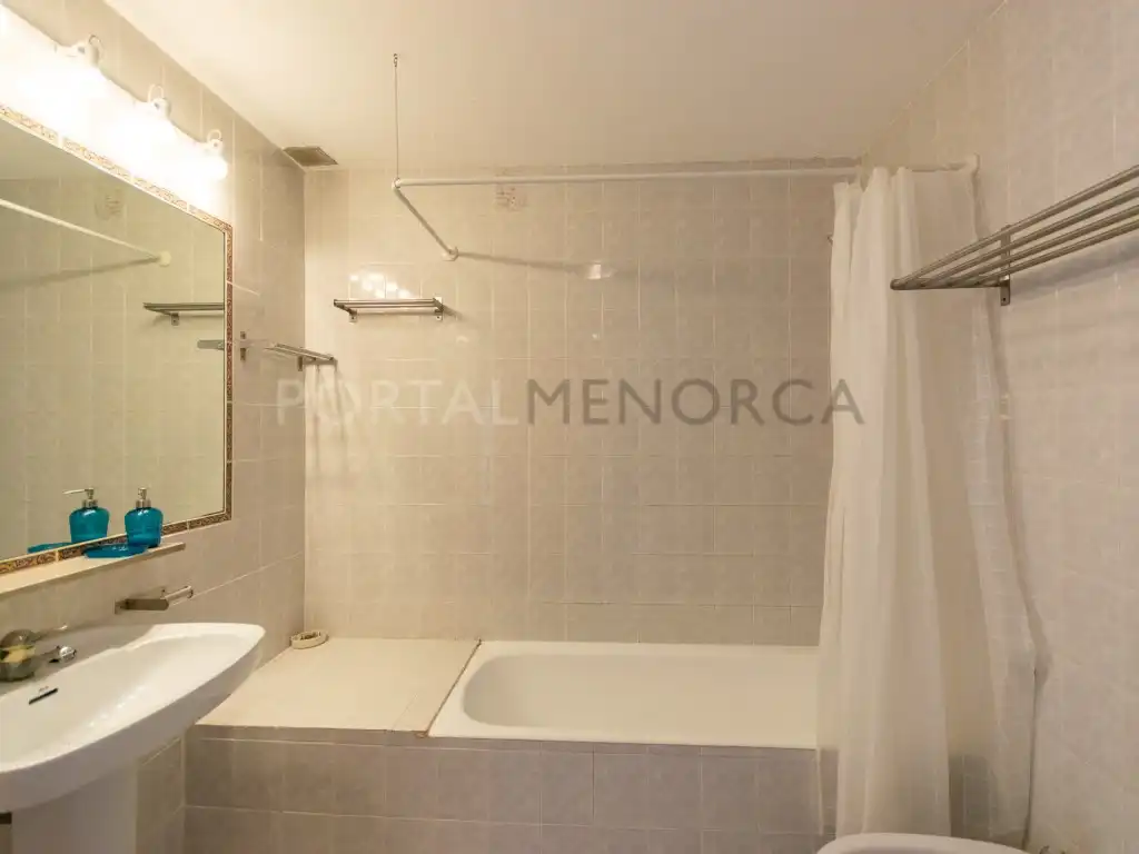 Badezimmer von Wohnungen zum Verkauf in Es Mercadal mit Terrasse