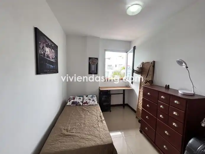 Flat for sale in Calle la Gorvorana, Longuera - Toscal