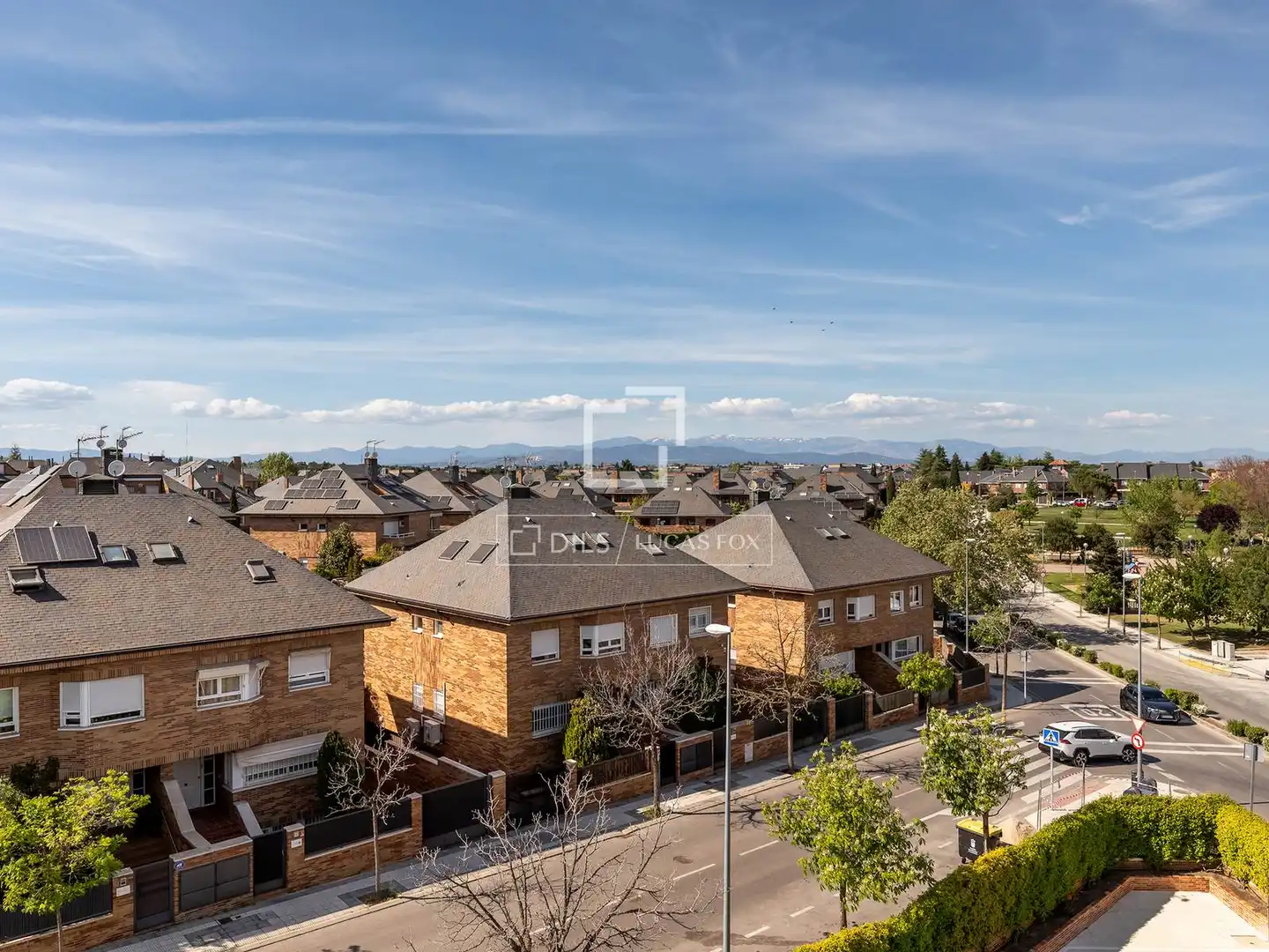 Vista exterior de Pis de lloguer en Majadahonda amb Aire condicionat, Jardí privat i Terrassa
