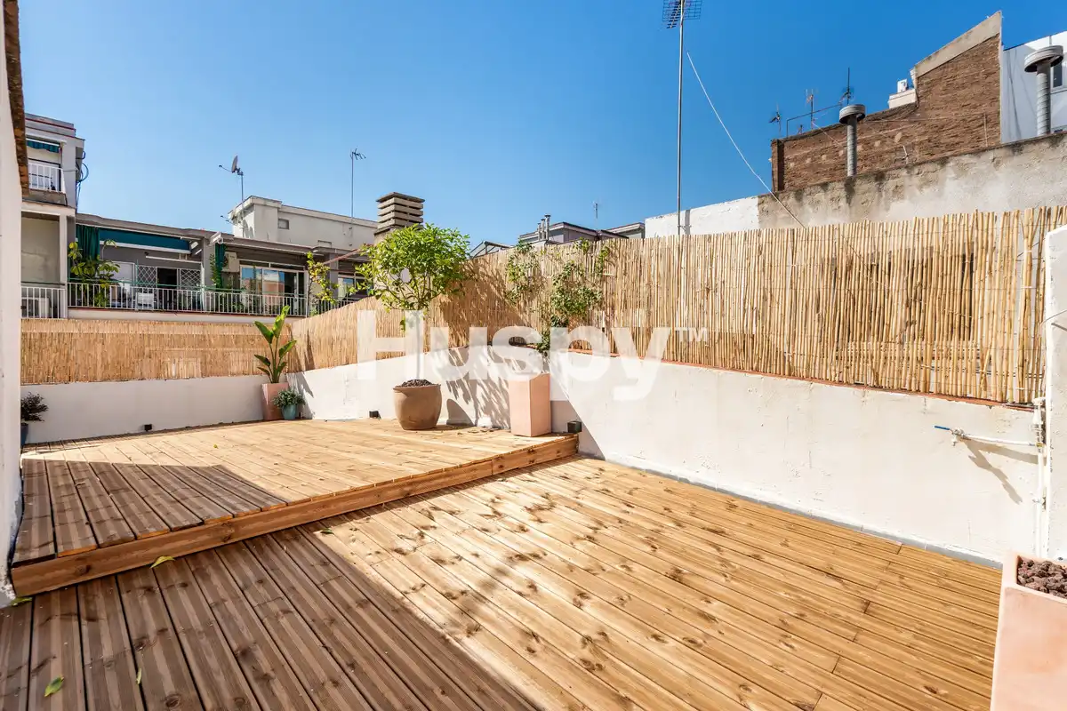 Ático con terraza en venta en Carrer Bruniquer