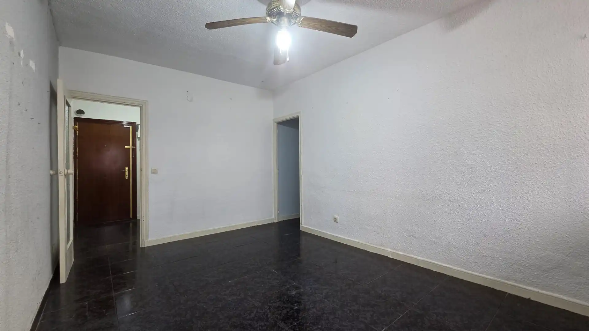 Piso en venta en Parla con Calefacción, Internet y Alarma