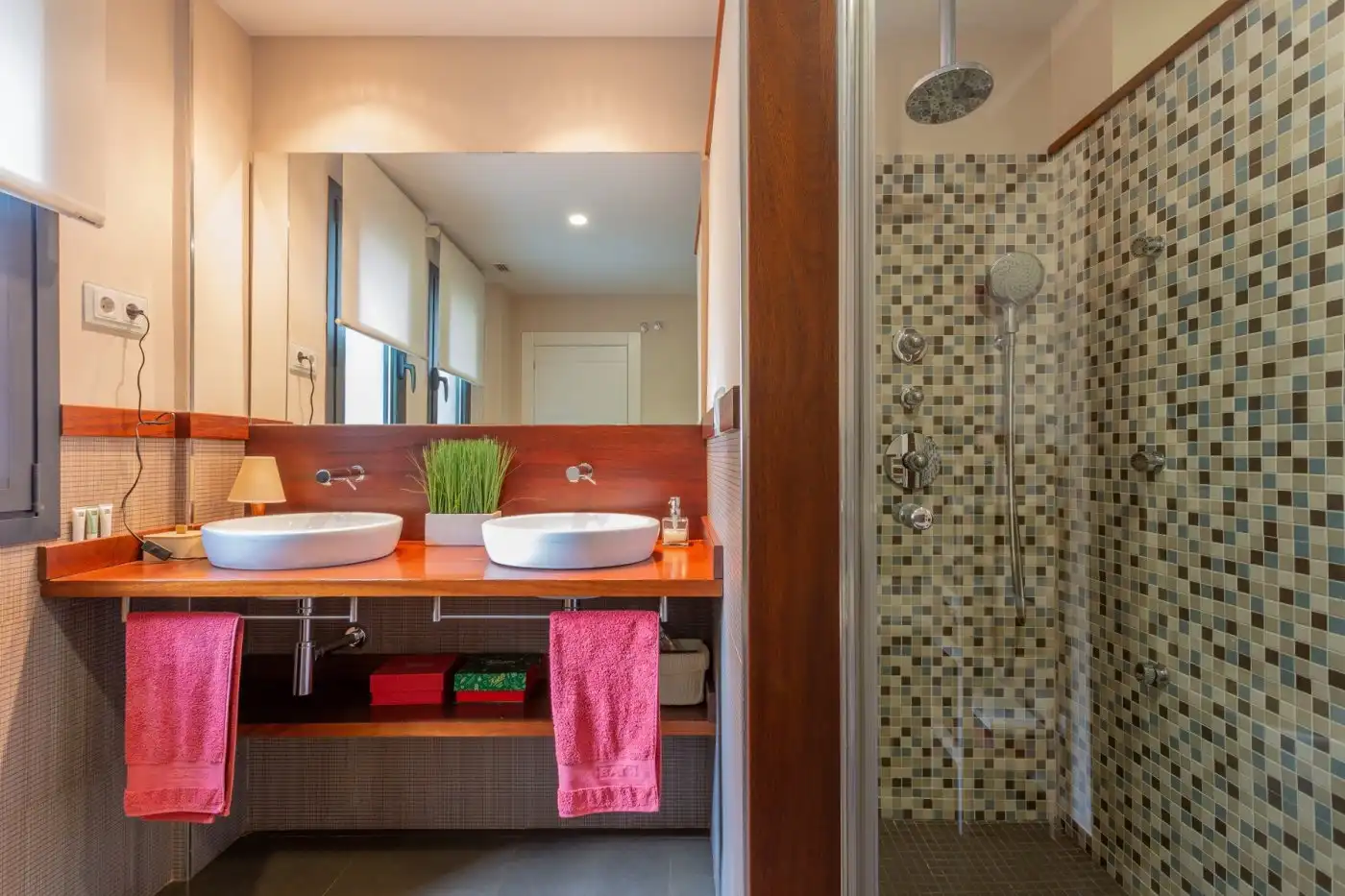 Baño de Casa o chalet en venta en Granada con Aire acondicionado, Calefacción y Terraza
