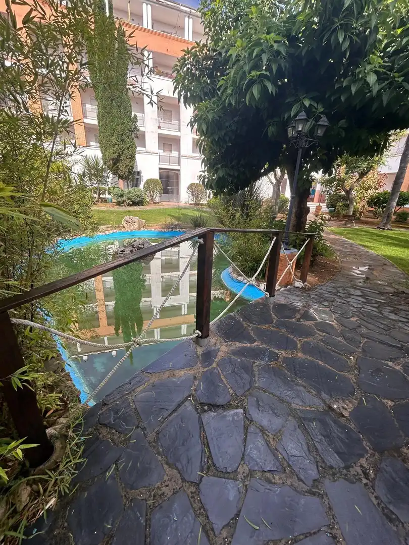 Piscina de Pis en venda en Isla Cristina amb Jardí privat, Terrassa i Traster