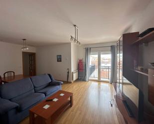 Sala d'estar de Pis de lloguer en Don Benito amb Calefacció i Moblat