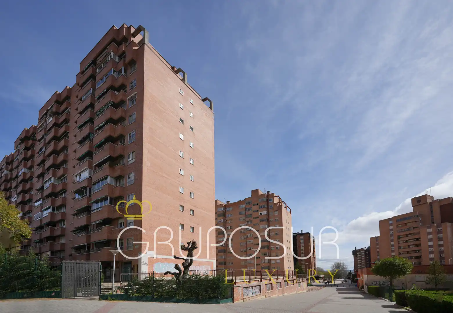 Außenansicht von Wohnung zum Verkauf in Valladolid mit Heizung, Privatgarten und Parkett