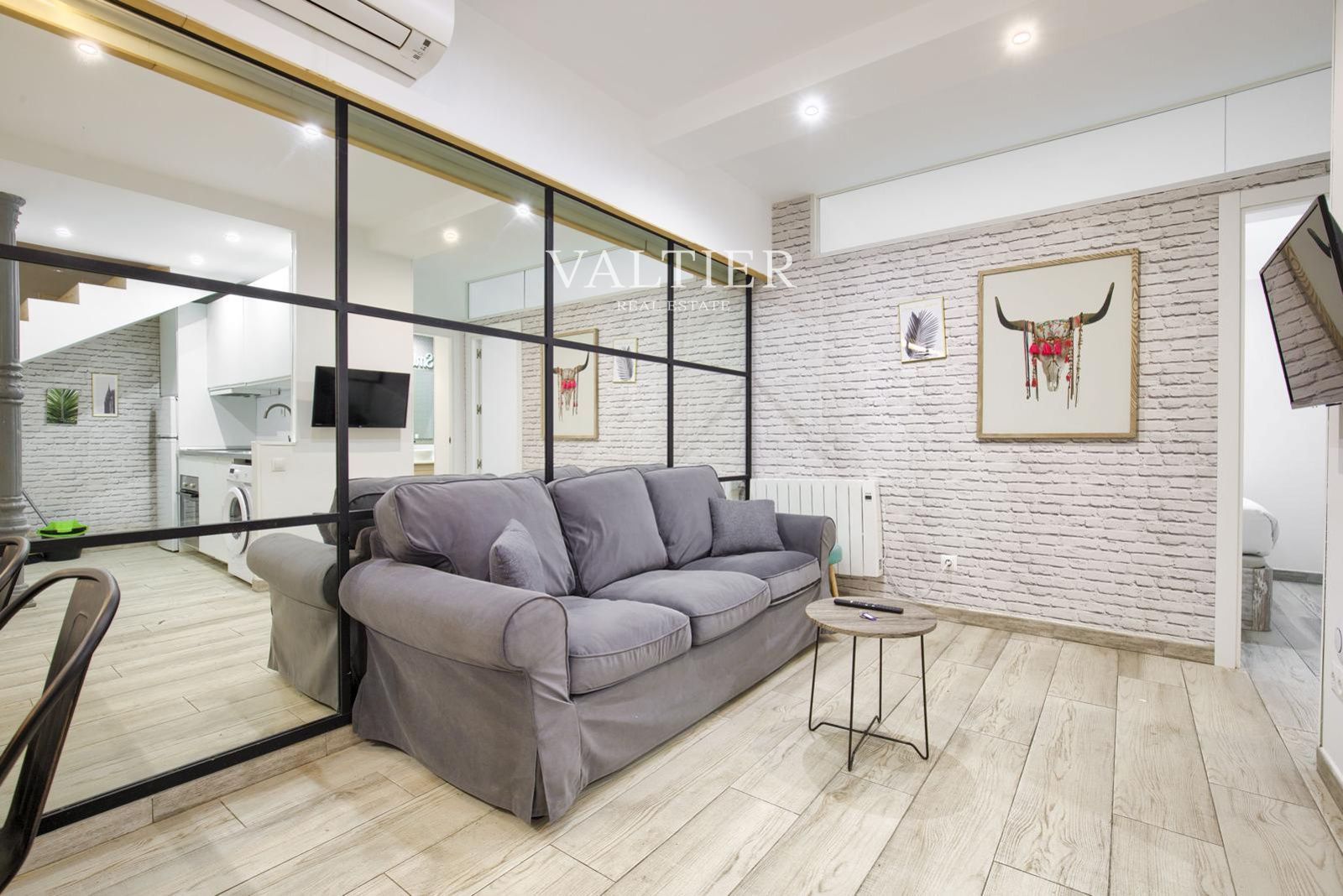 Sala de estar de Piso de alquiler en  Madrid Capital con Aire acondicionado, Calefacción y Amueblado