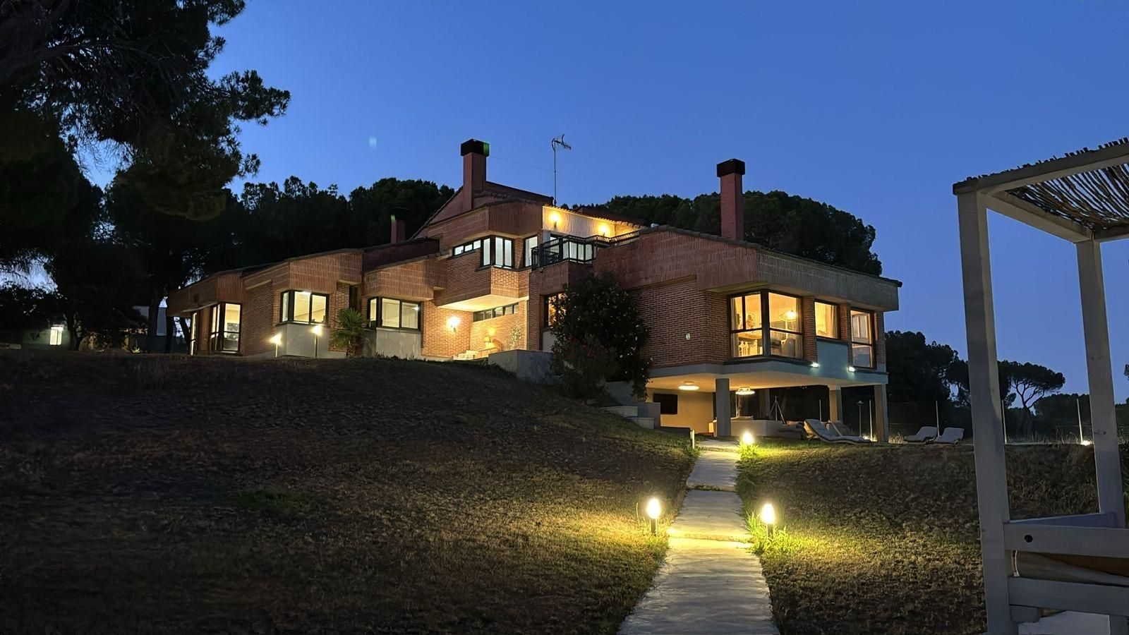 Vista exterior de Casa o chalet en venta en Tordesillas con Terraza y Piscina