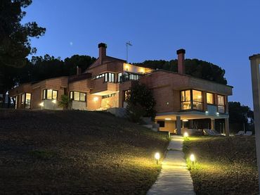 Villa avec piscine à vendre à Avenida Simancas