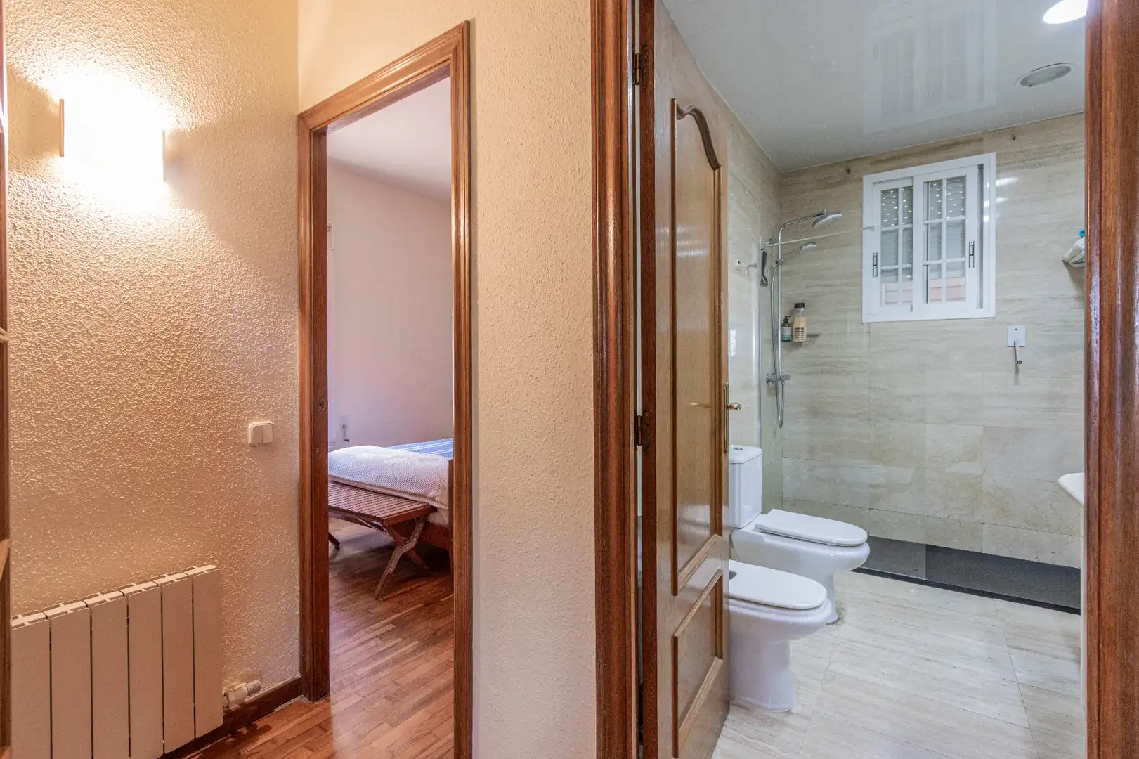 Bathroom of Houses for sale in El Masnou  with Air Conditioner, Heating and Private garden