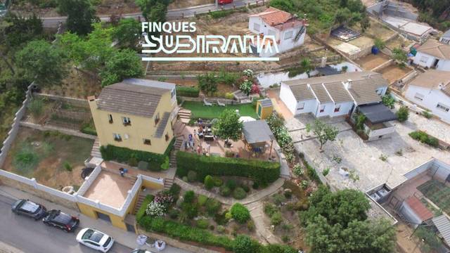 Casa-chalet en Venta en La Torre de Claramunt