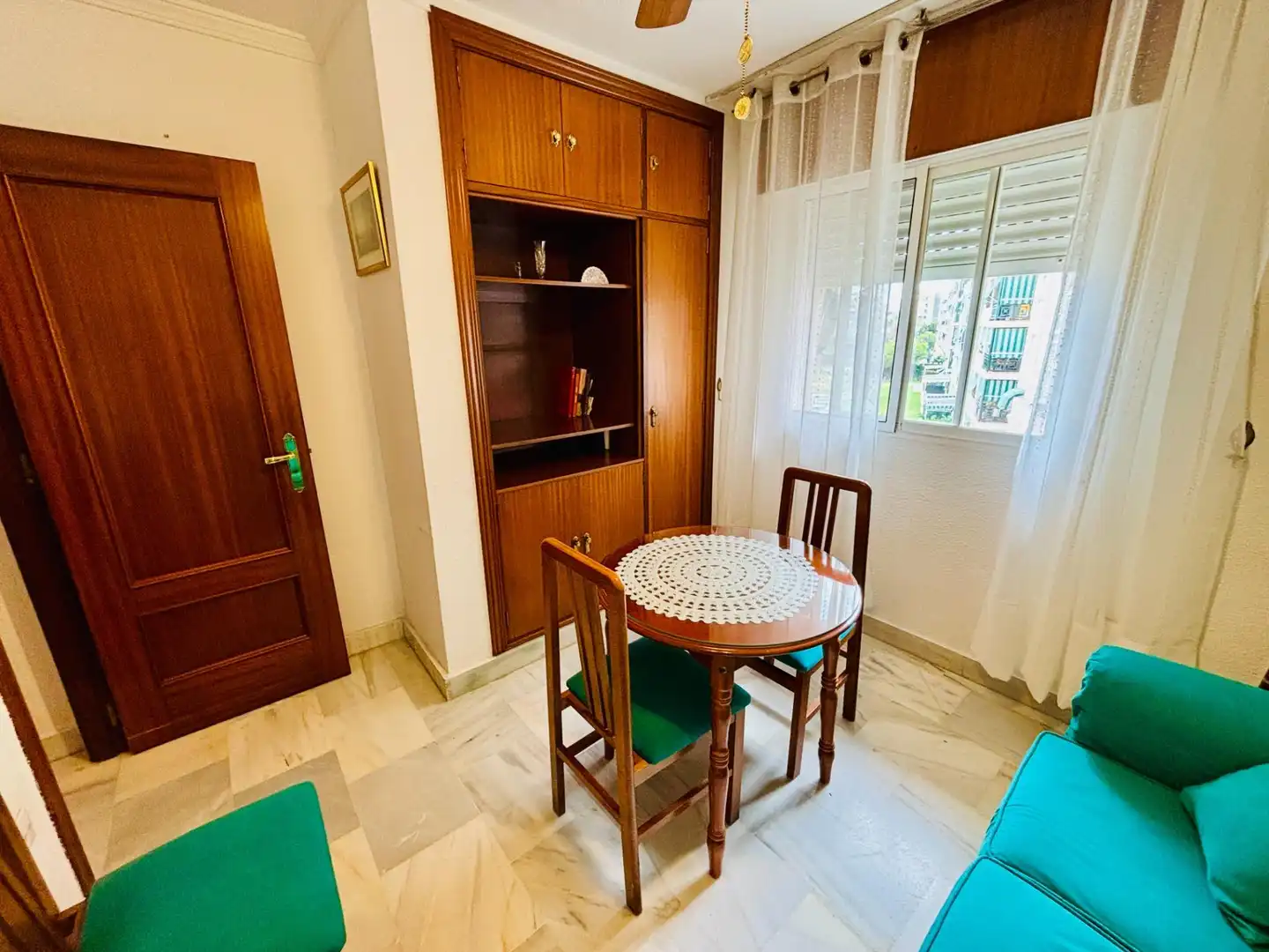 Habitación de Piso en venta en Málaga con Aire acondicionado, Calefacción y Jardín privado