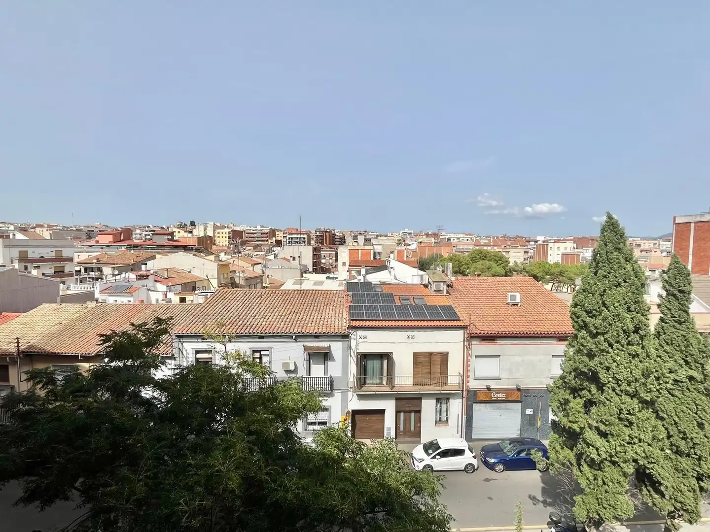 Vista exterior de Piso en venta en Ripollet con Aire acondicionado, Calefacción y Parquet