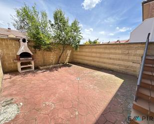 Terrassa de Casa adosada en venda en Numancia de la Sagra amb Aire condicionat, Calefacció i Parquet